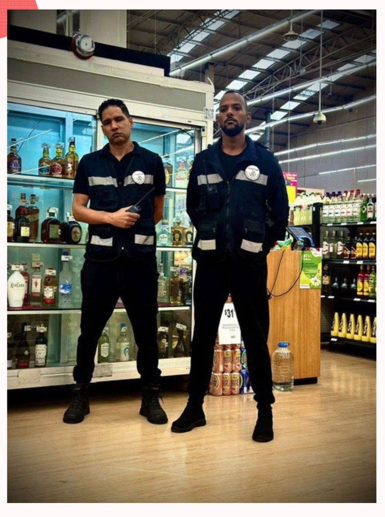 Guardias Tácticos en tienda